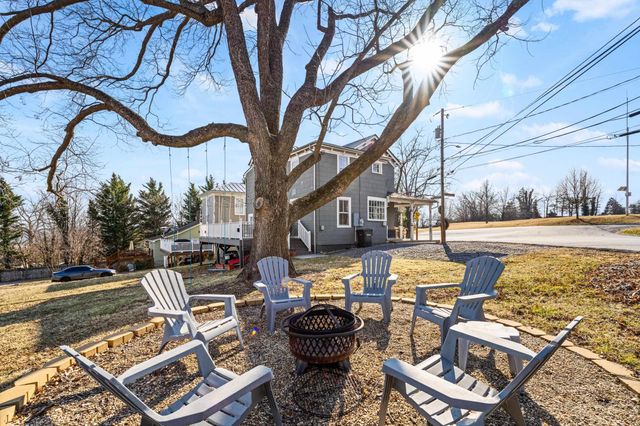 317 N MADISON ST, Staunton, VA 24401