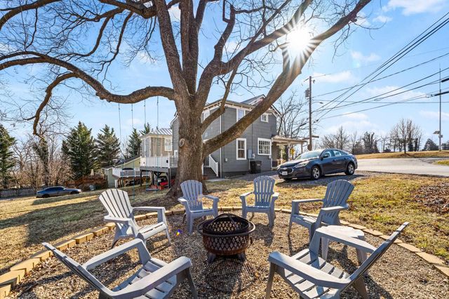 317 N MADISON ST, Staunton, VA 24401