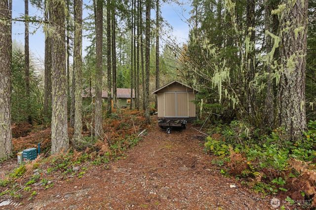 521 N Fairway Drive W, Hoodsport, WA 98548