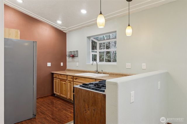 521 N Fairway Drive W, Hoodsport, WA 98548