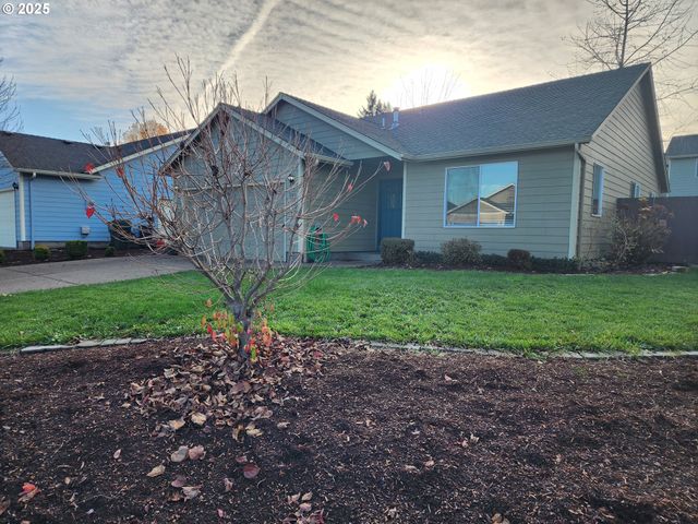 1765 Nw SALMON RIVER St, Salem, OR 97304