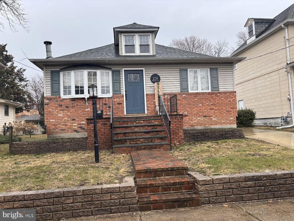 231 VIRGINIA AVE, Audubon, NJ 08106