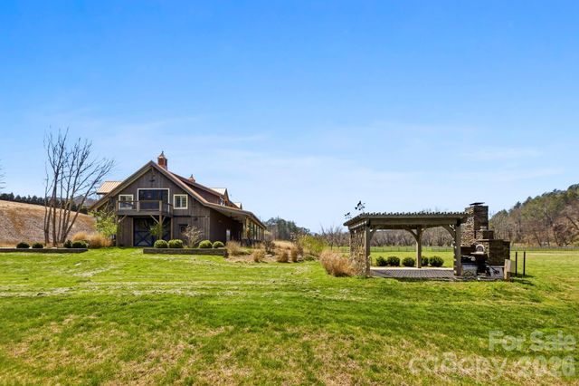 20 Waterford Lakes Drive, Fletcher, NC 28732