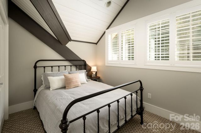 20 Waterford Lakes Drive, Fletcher, NC 28732