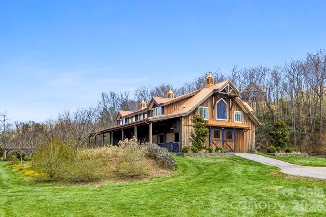 20 Waterford Lakes Drive, Fletcher, NC 28732