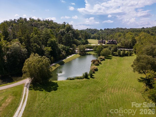 20 Waterford Lakes Drive, Fletcher, NC 28732