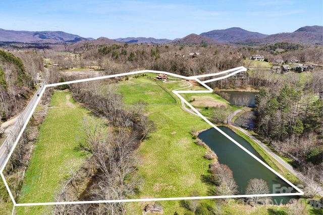 20 Waterford Lakes Drive, Fletcher, NC 28732
