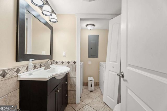 707 Garden Walk Drive 707, Stone Mountain, GA 30083