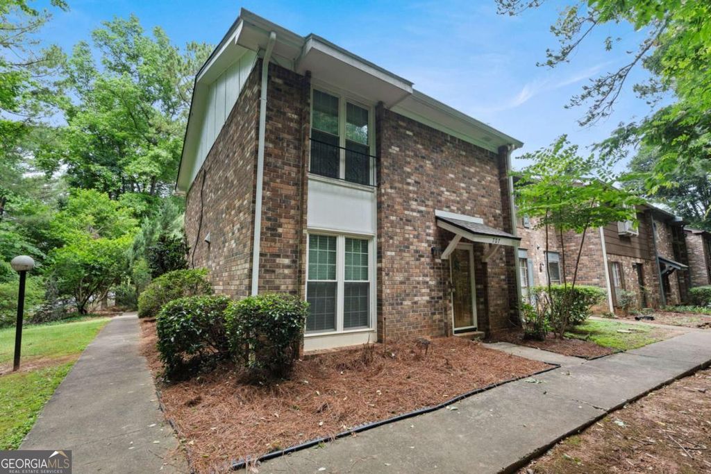 707 Garden Walk Drive 707, Stone Mountain, GA 30083