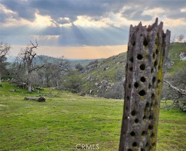 31602 Tumbleweed, Squaw Valley, CA 93675