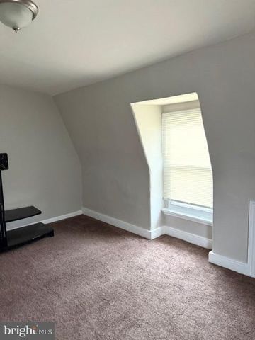 217 E CHESTNUT ST, Norristown, PA 19401