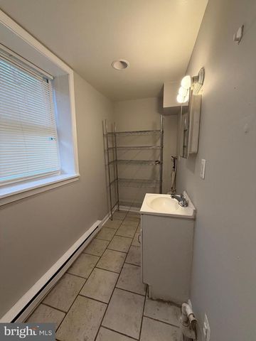 217 E CHESTNUT ST, Norristown, PA 19401