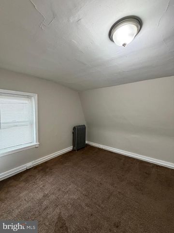 217 E CHESTNUT ST, Norristown, PA 19401