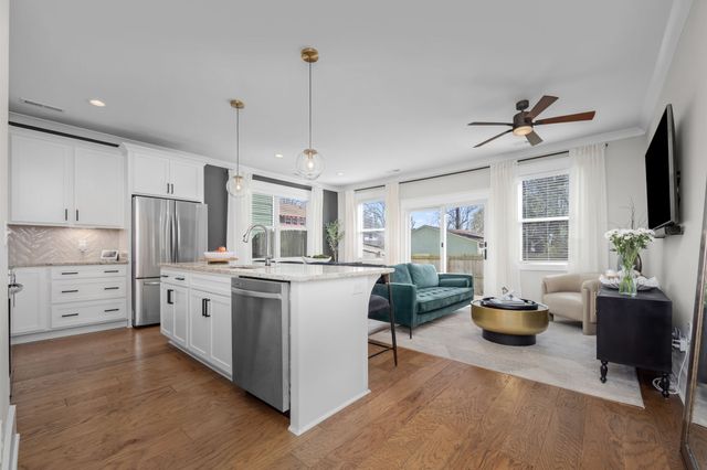 816 E Vine St, Murfreesboro, TN 37130