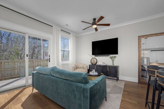 816 E Vine St, Murfreesboro, TN 37130