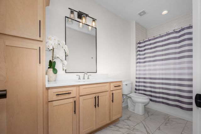 816 E Vine St, Murfreesboro, TN 37130