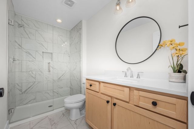 816 E Vine St, Murfreesboro, TN 37130