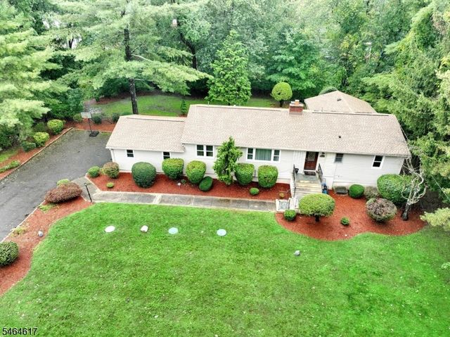331 Forest Glen Ave, Franklin Lakes Boro, NJ 07417