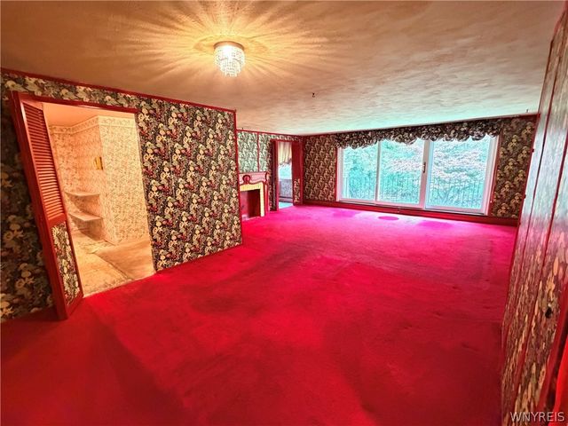 24 Park Lane Court, Amherst, NY 14221