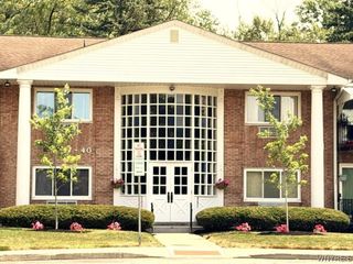 24 Park Lane Court, Amherst, NY 14221