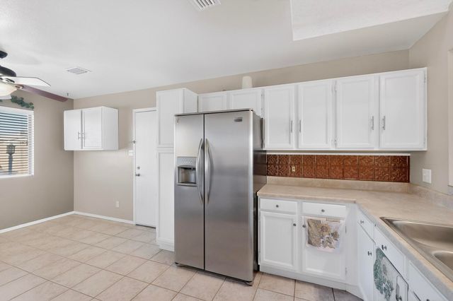 1013 Sunflower Drive SW, Rio Rancho, NM 87124