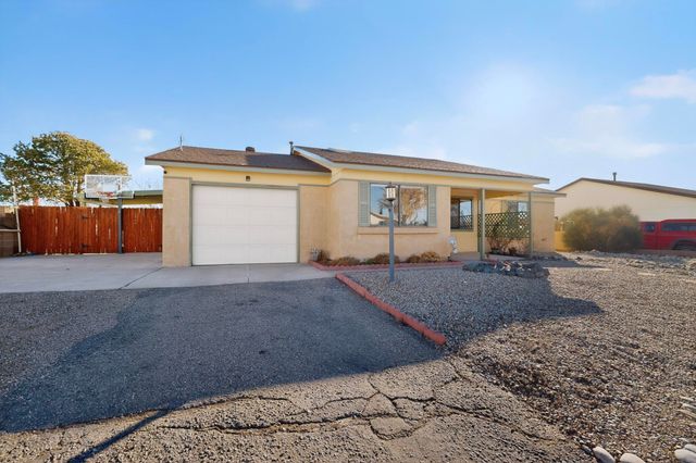 1013 Sunflower Drive SW, Rio Rancho, NM 87124