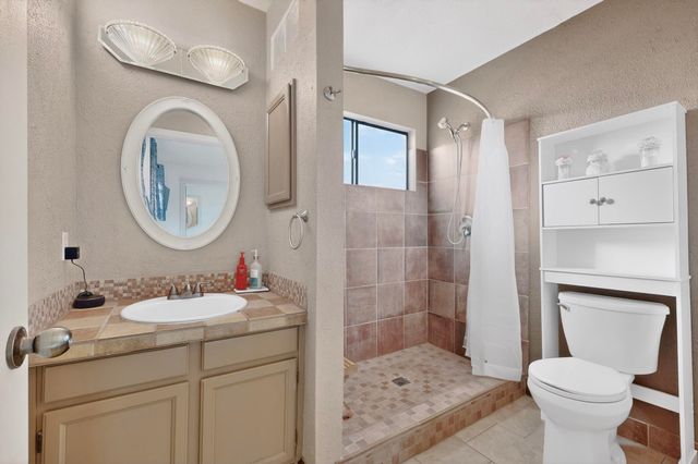 1013 Sunflower Drive SW, Rio Rancho, NM 87124