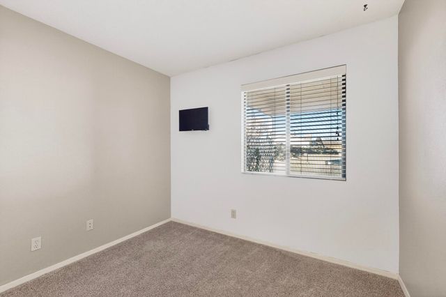 1013 Sunflower Drive SW, Rio Rancho, NM 87124