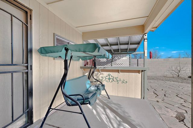 1013 Sunflower Drive SW, Rio Rancho, NM 87124