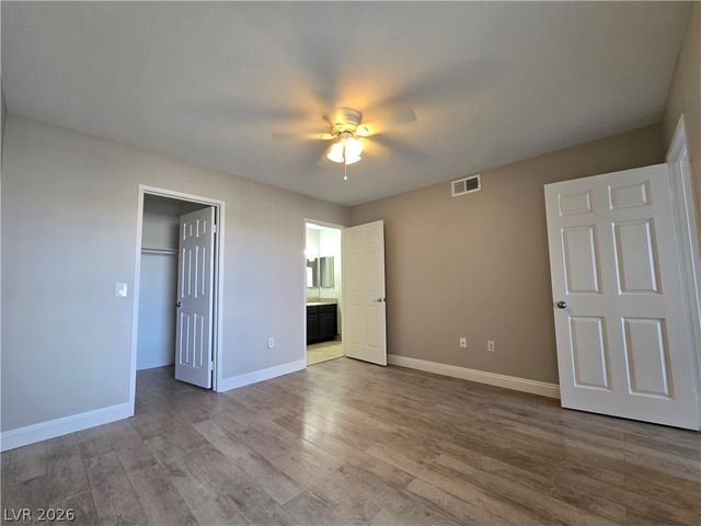 6800 East LAKE MEAD BL Boulevard 2074, Las Vegas, NV 89156