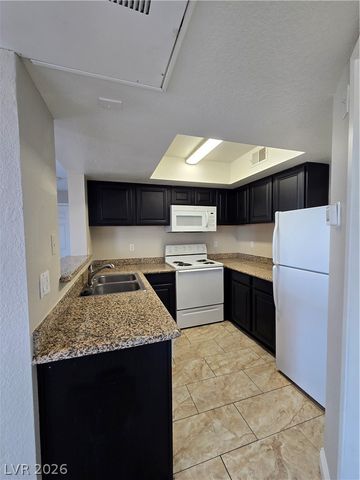 6800 East LAKE MEAD BL Boulevard 2074, Las Vegas, NV 89156