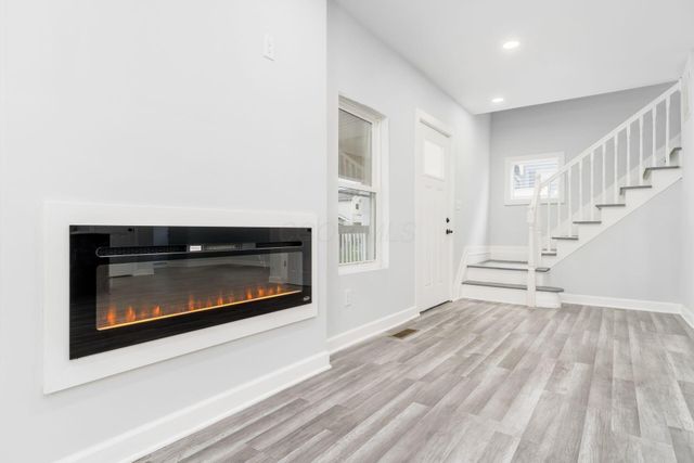 905 Carpenter Street, Columbus, OH 43206