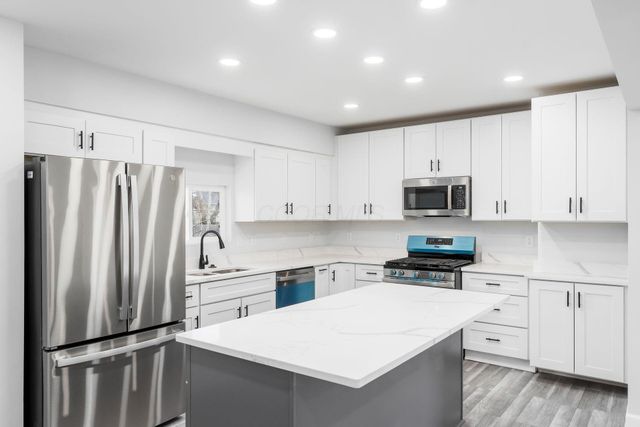 905 Carpenter Street, Columbus, OH 43206