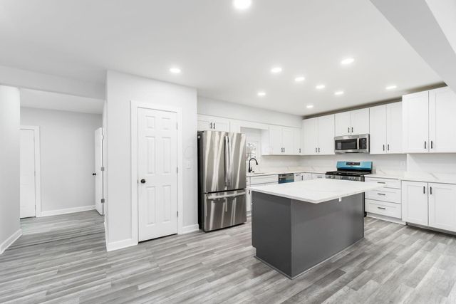 905 Carpenter Street, Columbus, OH 43206