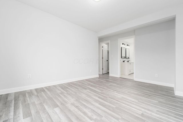 905 Carpenter Street, Columbus, OH 43206