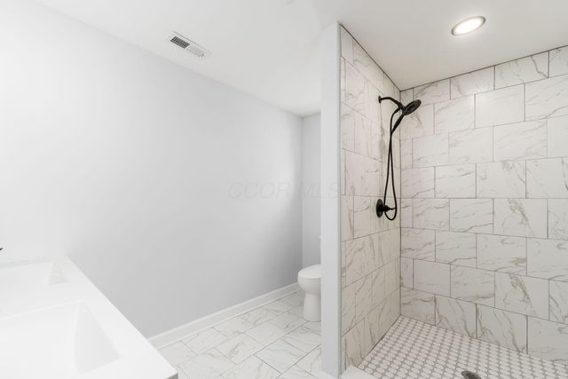 905 Carpenter Street, Columbus, OH 43206