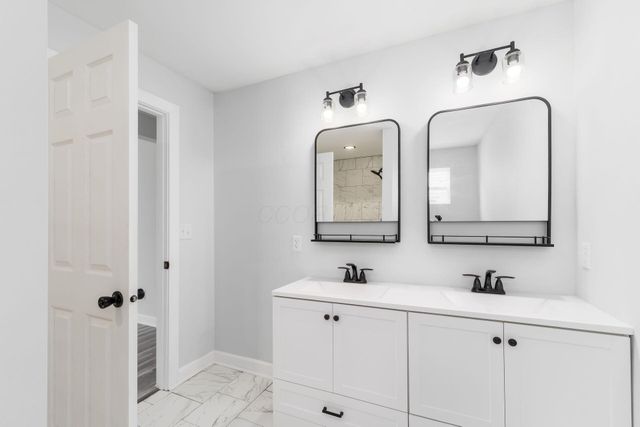 905 Carpenter Street, Columbus, OH 43206