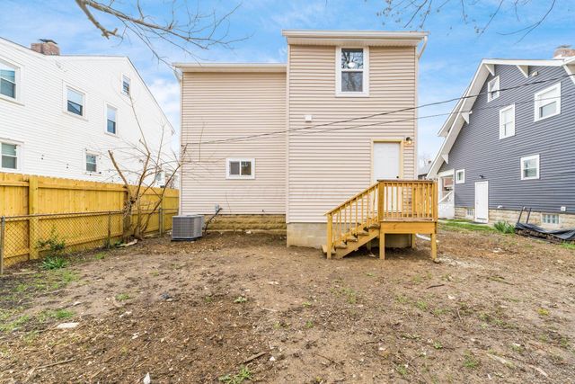 905 Carpenter Street, Columbus, OH 43206