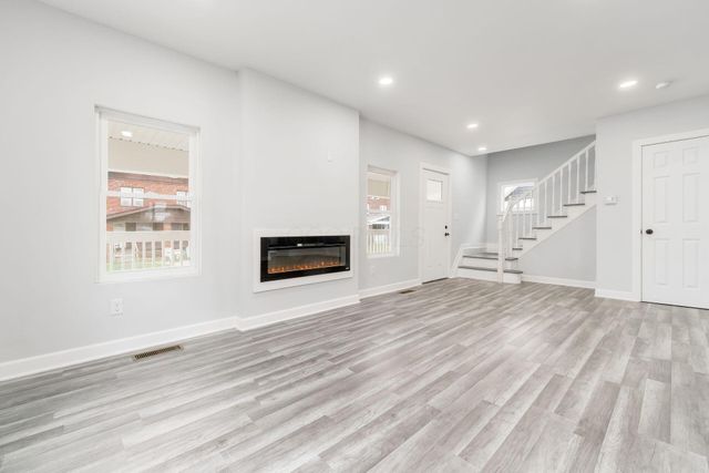 905 Carpenter Street, Columbus, OH 43206