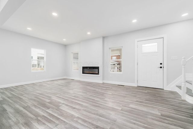 905 Carpenter Street, Columbus, OH 43206