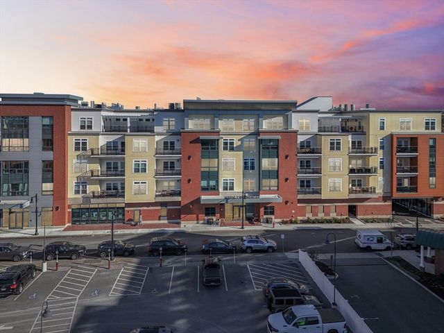 62 Foundry 204, Wakefield, MA 01880