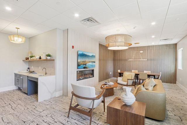 62 Foundry 204, Wakefield, MA 01880