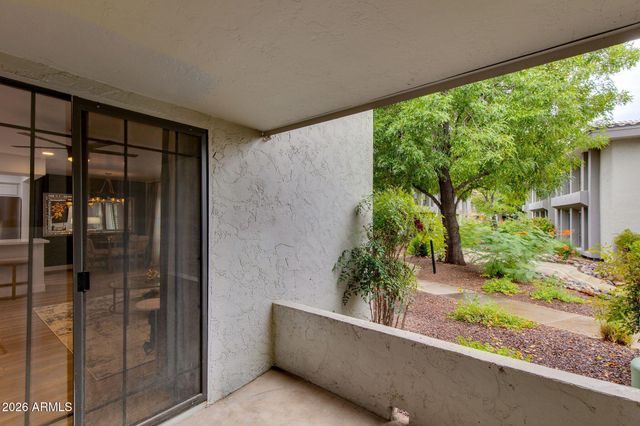5209 N 24TH Street 104, Phoenix, AZ 85016