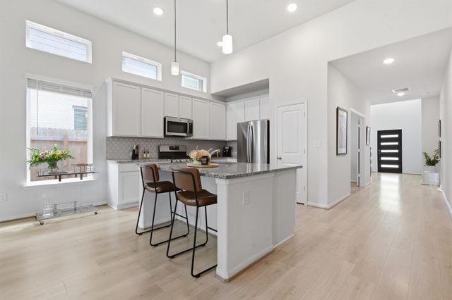 1121 Blue Oak BLVD, San Marcos, TX 78666