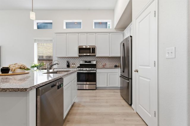 1121 Blue Oak BLVD, San Marcos, TX 78666