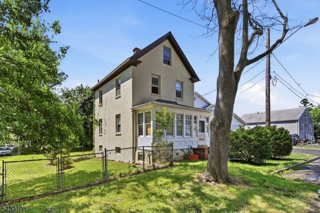 114 Franklin Pl, Roselle Park Boro, NJ 07204