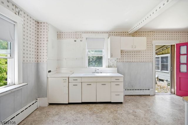 114 Franklin Pl, Roselle Park Boro, NJ 07204