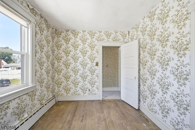 114 Franklin Pl, Roselle Park Boro, NJ 07204