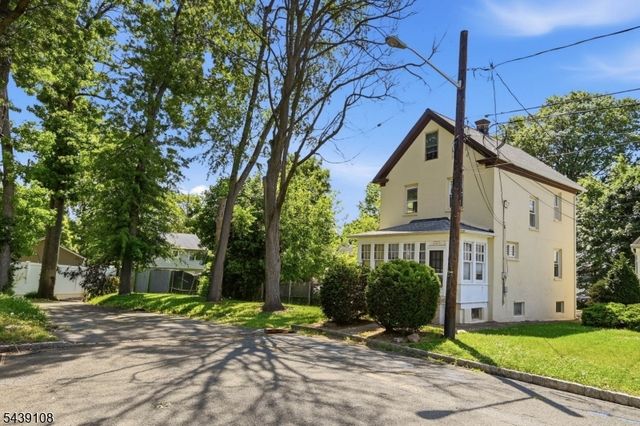 114 Franklin Pl, Roselle Park Boro, NJ 07204