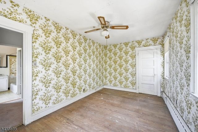 114 Franklin Pl, Roselle Park Boro, NJ 07204